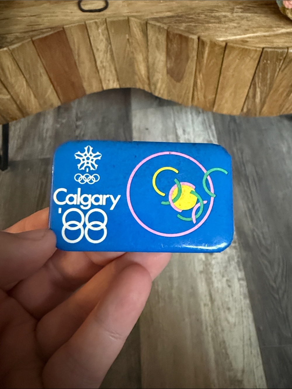 🌻 3/$12 Blue Calgary 88 Olympic Pin - Vintage Collectible